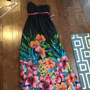 Strapless maxi dress
